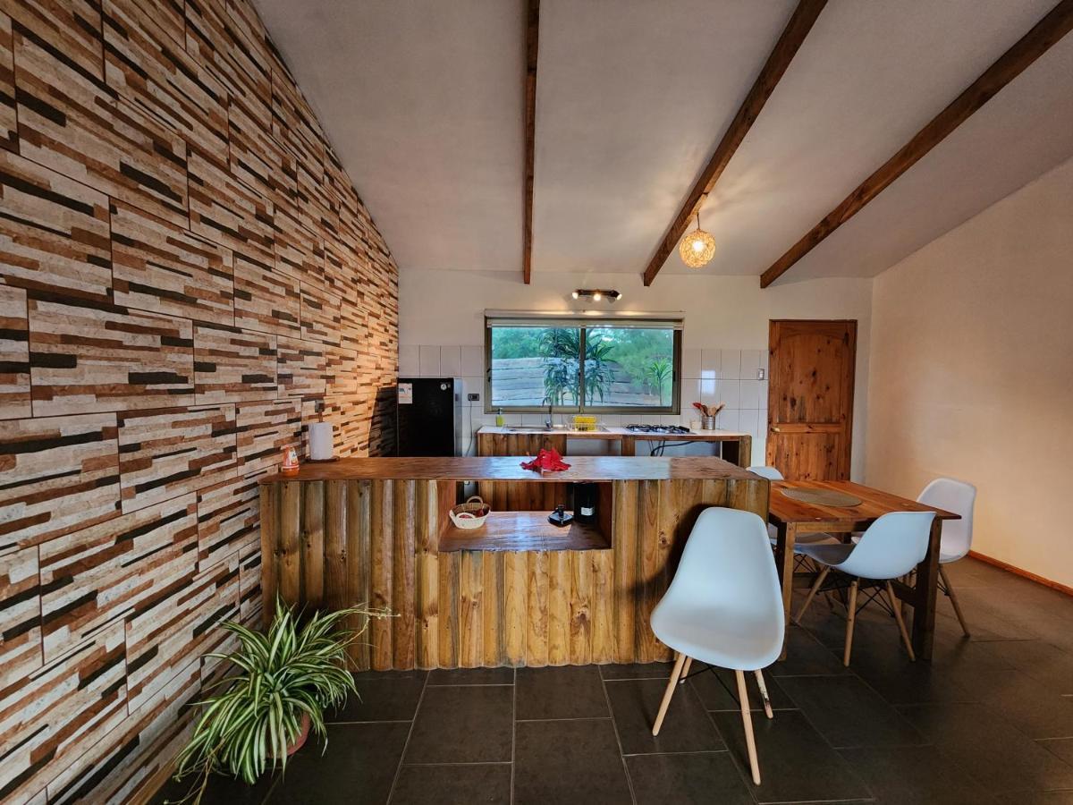 Cabanas Kainga Hanga Roa Buitenkant foto